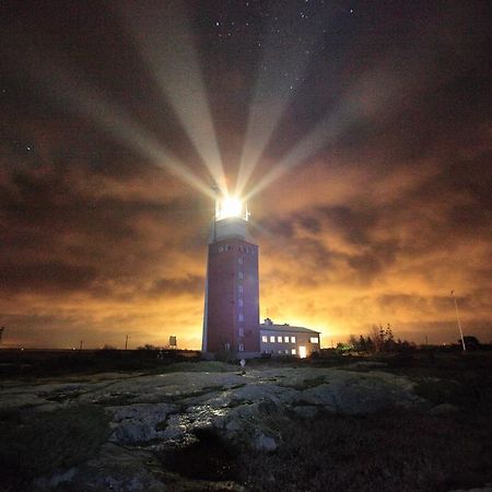 Отель Kylmaepihlaja Lighthouse Раума Экстерьер фото