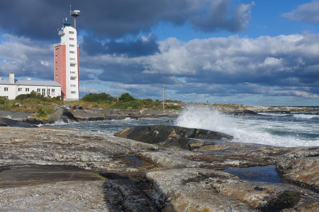 Отель Kylmaepihlaja Lighthouse Раума Экстерьер фото